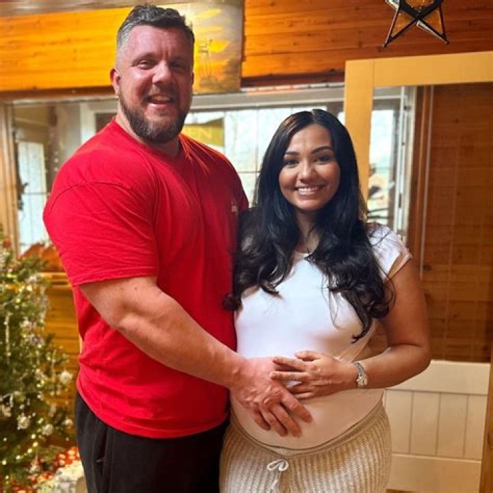 Luke Stoltman wife Who is Kushi Stoltman?